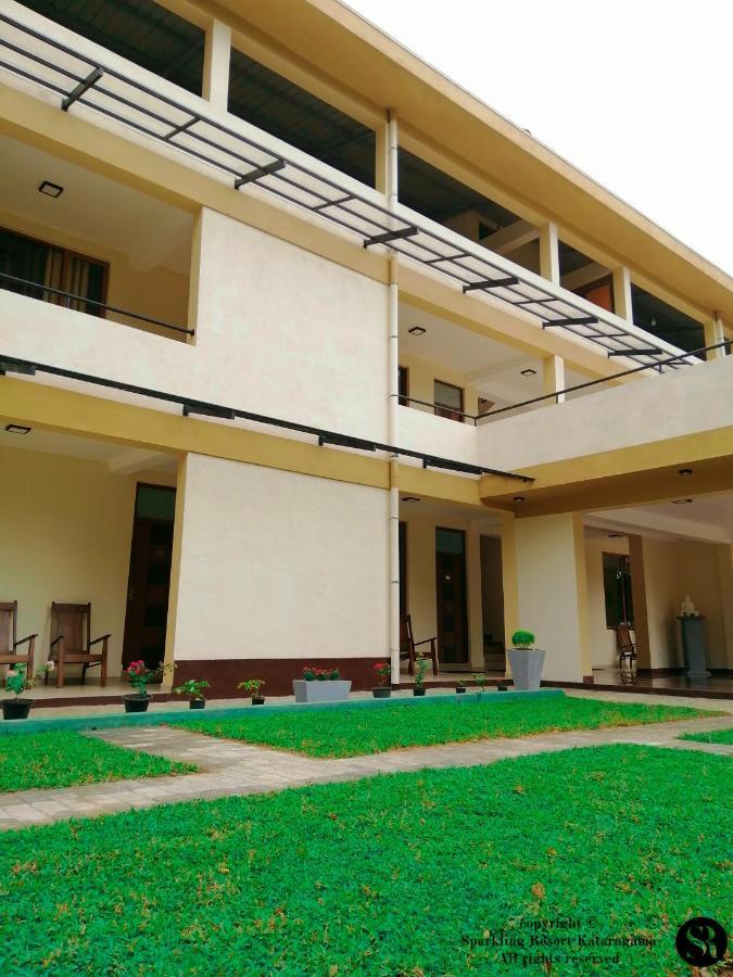 Sparkling Resort Kataragama Zewnętrze zdjęcie