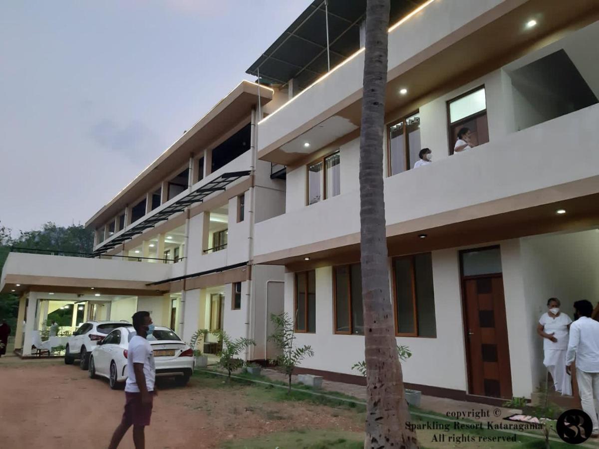 Sparkling Resort Kataragama Zewnętrze zdjęcie